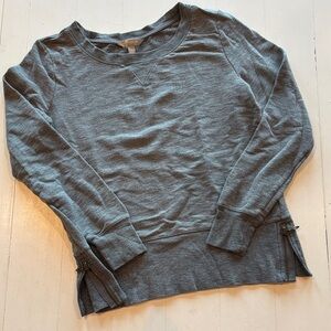 Banana Republic Heather Gray Crewneck Pullover